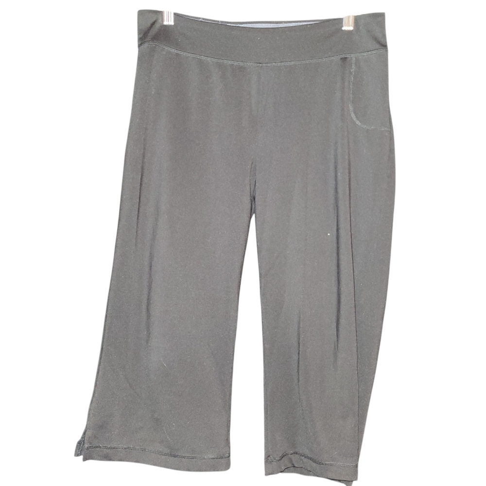SB Performance Capri Yoga Pants Black sz M